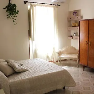 https://sicilia-nica-appartamento-privato-a-cinisi.sicilyhotelsitaly.net