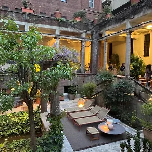 New Generation Center Hostal