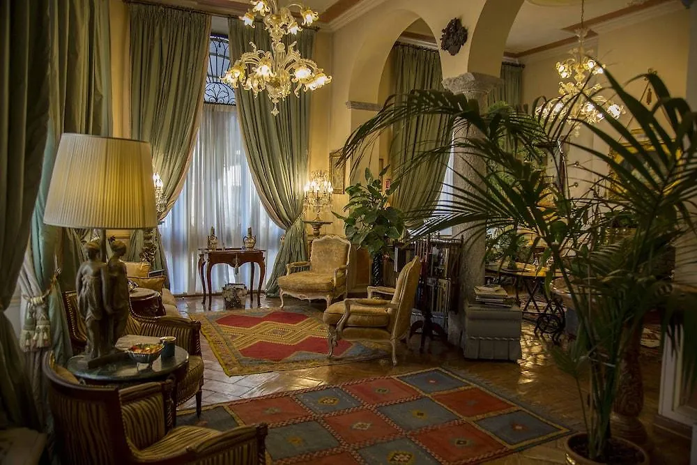 Petit Palais Hotel De Charme Milan 4*,