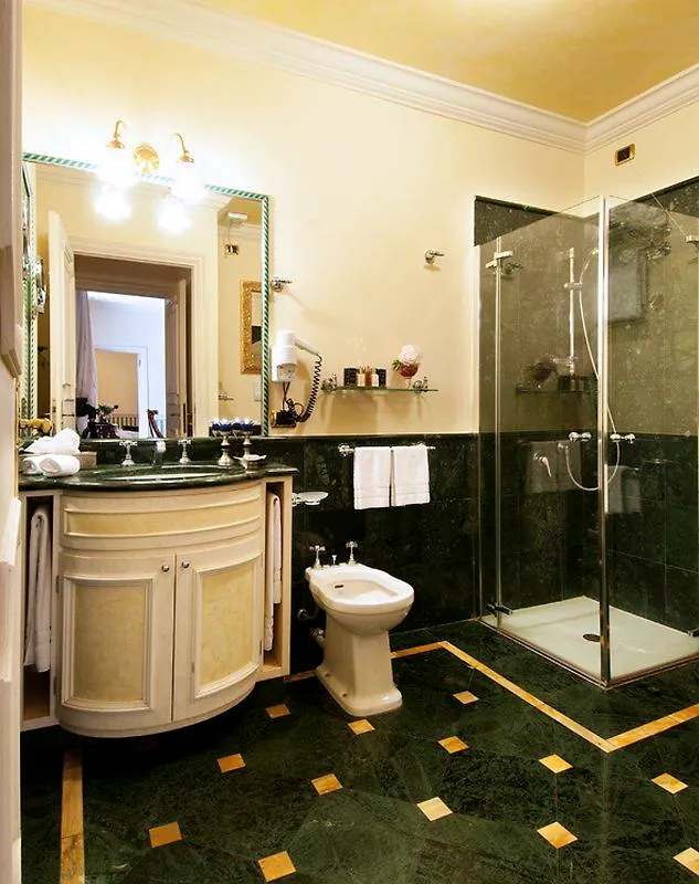 Petit Palais Hotel De Charme Mailand
