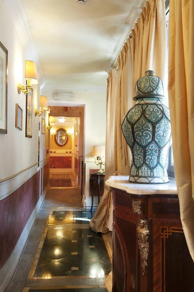 Petit Palais Hotel De Charme Milan